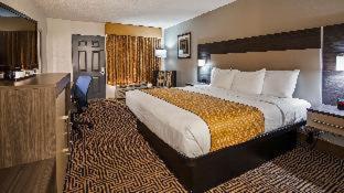 Room #18787012 at Best Western Central Inn