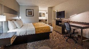 Room #18787012 at Best Western Central Inn