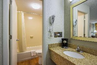Room #18787012 at Best Western Central Inn