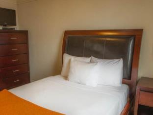 Room #23845910 at Casa Loma Hotel