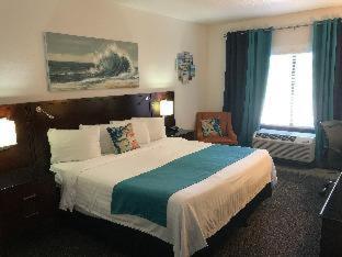 Room #491918010 at Hotel Pensacola