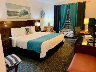 Room #491918010 at Hotel Pensacola