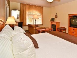 Room #47344621 at Best Western Plus Ruidoso Inn
