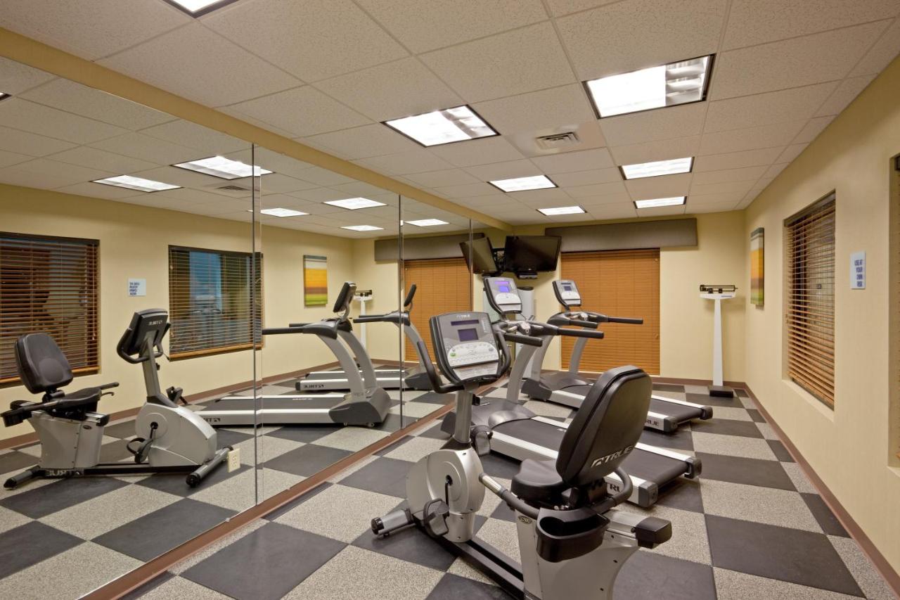 | Holiday Inn Express & Suites Malone, an IHG Hotel