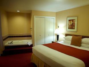 Room #51337416 at Best Western Grants Pass Inn