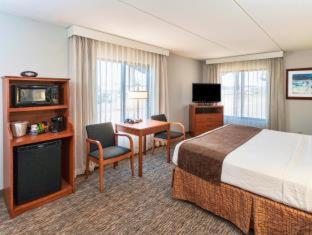 Room #128592821 at Best Western Bridgeview Hotel