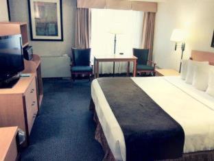 Room #128592822 at Best Western Bridgeview Hotel