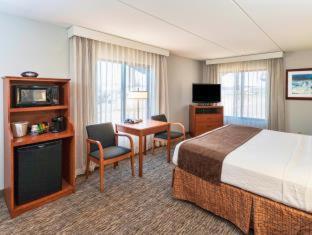 Room #128592822 at Best Western Bridgeview Hotel