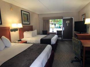 Room #128592824 at Best Western Bridgeview Hotel