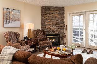 Room #110775316 at Meadowbrook Inn