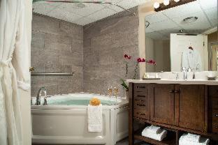 Room #110775316 at Meadowbrook Inn