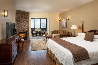 Room #110775317 at Meadowbrook Inn