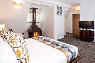 Room #5870316 at Wine Valley Inn