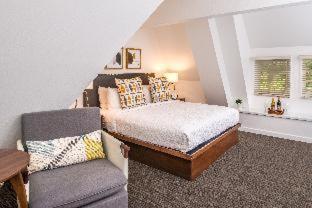 Room #5870316 at Wine Valley Inn