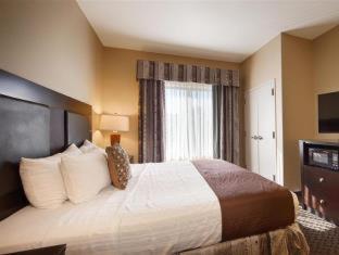 Room #32635610 at Best Western Plus Castlerock Inn & Suites