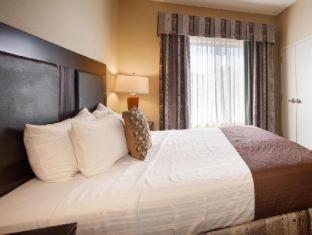 Room #32635613 at Best Western Plus Castlerock Inn & Suites