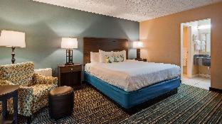 Room #34535019 at Best Western Woodhaven Inn