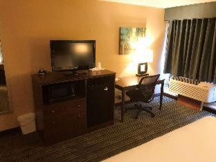 Room #34535019 at Best Western Woodhaven Inn