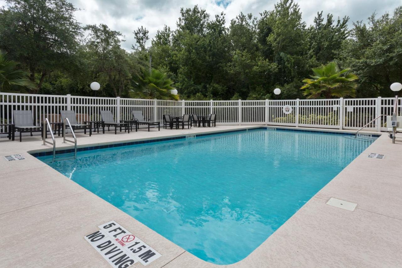 | Holiday Inn Express Hotel & Suites Plant City, an IHG Hotel