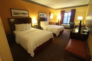 Room #491918013 at Hotel Pensacola