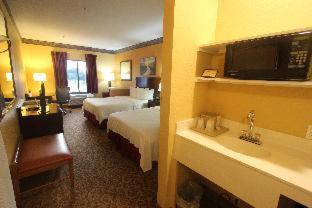 Room #491918013 at Hotel Pensacola