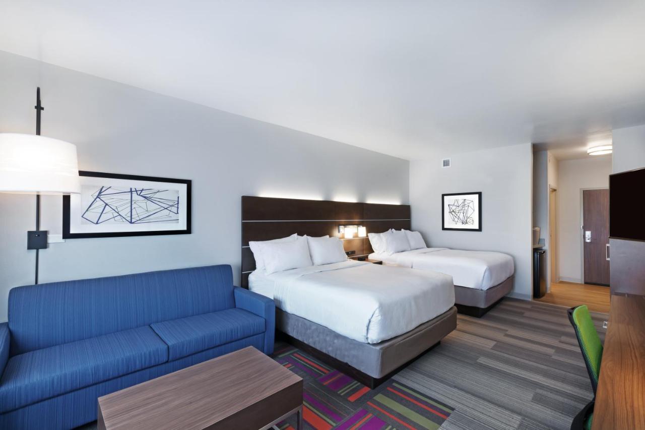  | Holiday Inn Express and Suites Chanute, an IHG Hotel