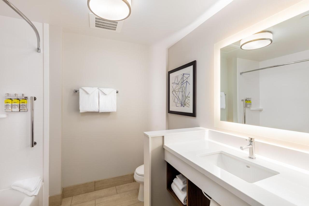 Two Bed Suite - Hearing Accessible at Holiday Inn Express & Suites Moreno Valley - Riverside by IHG