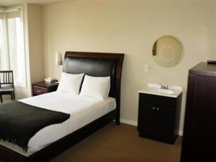 Room #23845914 at Casa Loma Hotel