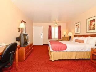 Room #51337417 at Best Western Grants Pass Inn