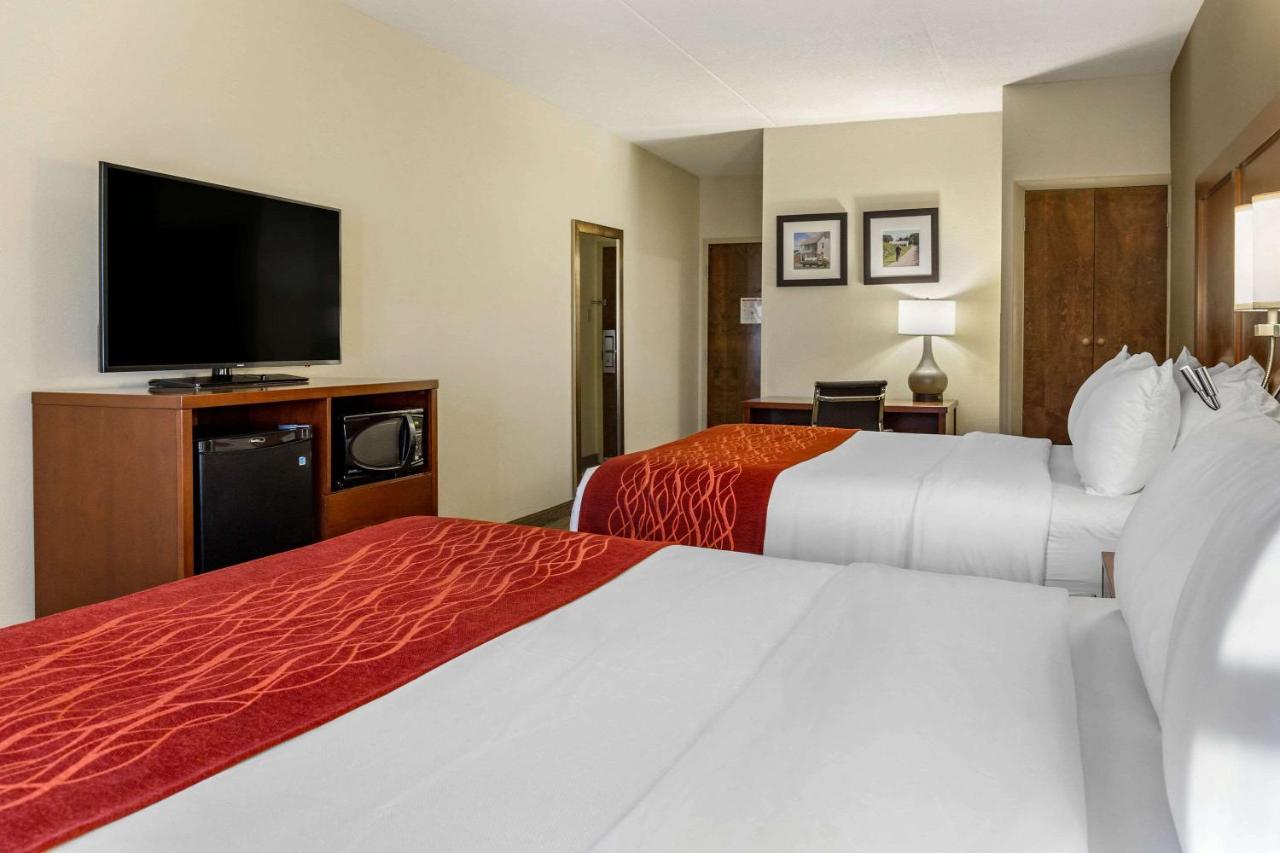 Queen Room with Two Queen Beds - Non-Smoking at Comfort Inn Lancaster at Rockvale