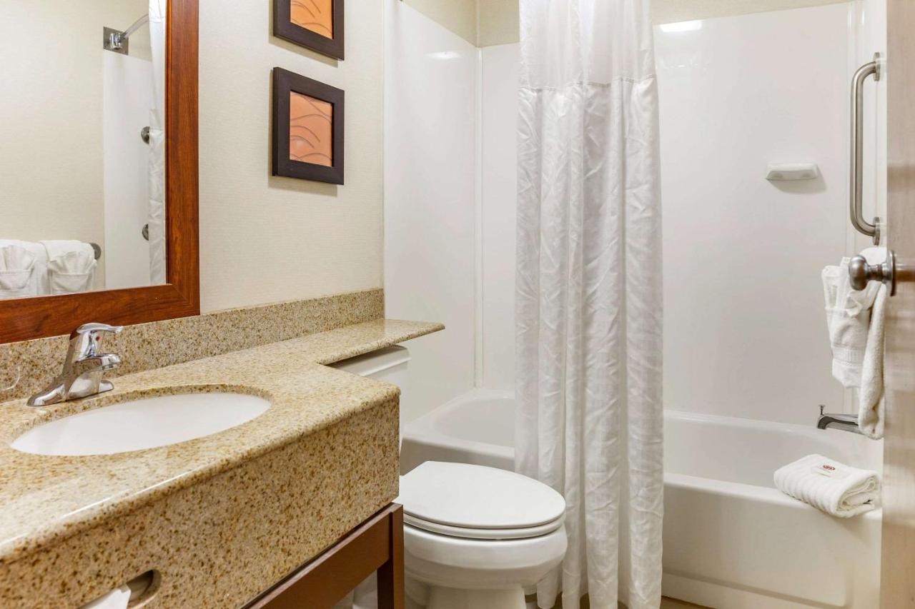 Queen Room with Two Queen Beds - Non-Smoking at Comfort Inn Lancaster at Rockvale