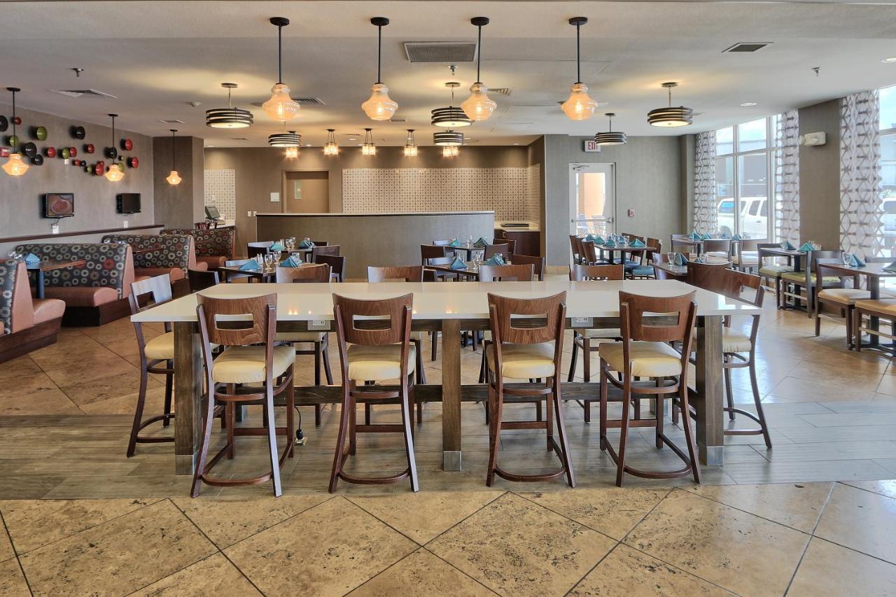  | Holiday Inn & Suites Albuquerque-North I-25, an IHG Hotel