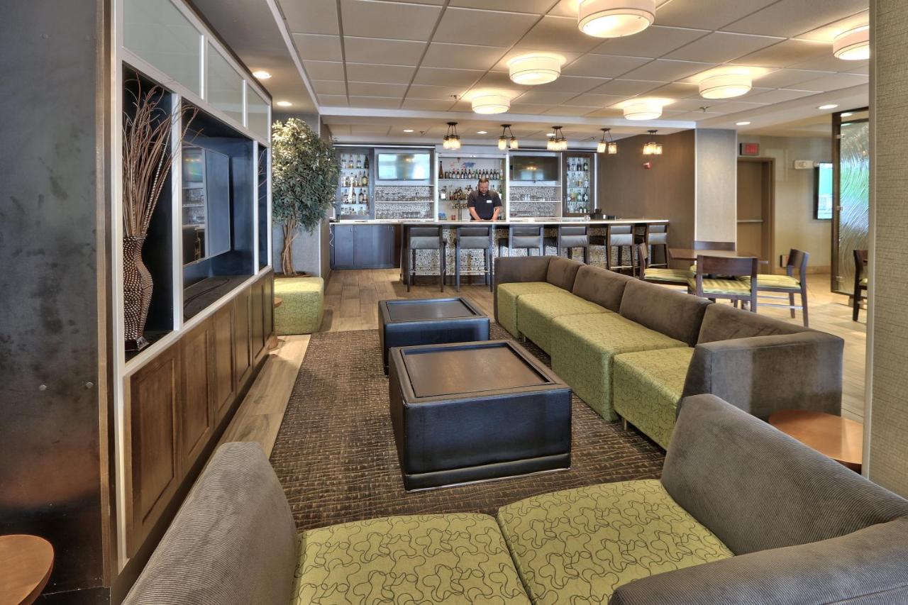  | Holiday Inn & Suites Albuquerque-North I-25, an IHG Hotel