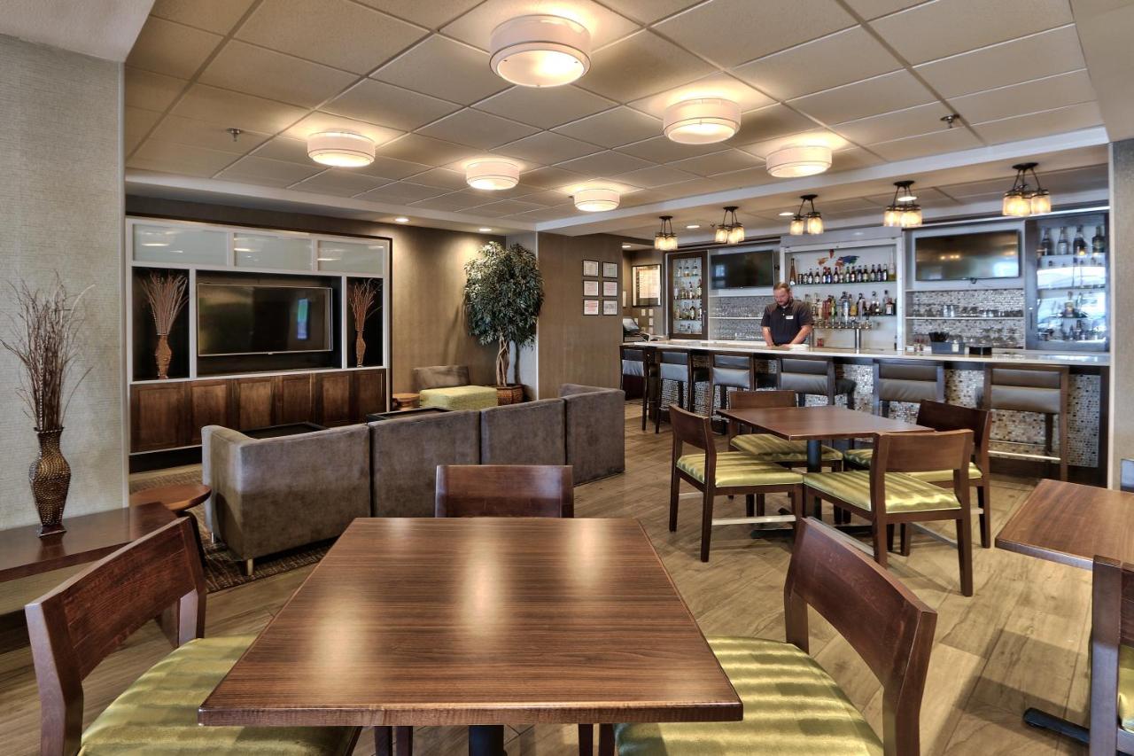  | Holiday Inn & Suites Albuquerque-North I-25, an IHG Hotel