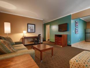 Room #5950552 at Best Western Plus Beach View Lodge Carlsbad