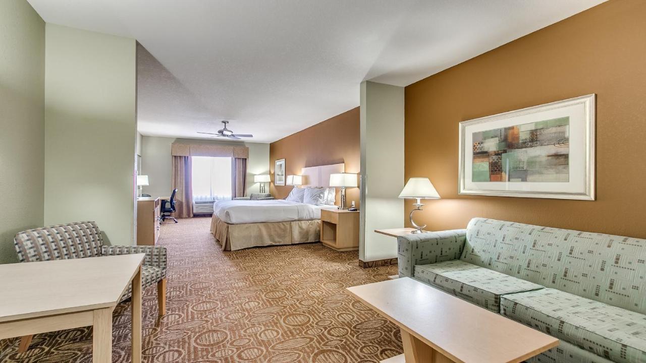 King Suite with Sofa Bed at Holiday Inn Express Hotel Suites Lubbock Southwest-Wolfforth by IHG