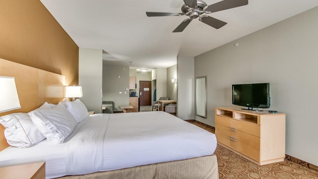 | Holiday Inn Express & Suites Lubbock Southwest – Wolfforth, an IHG Hotel