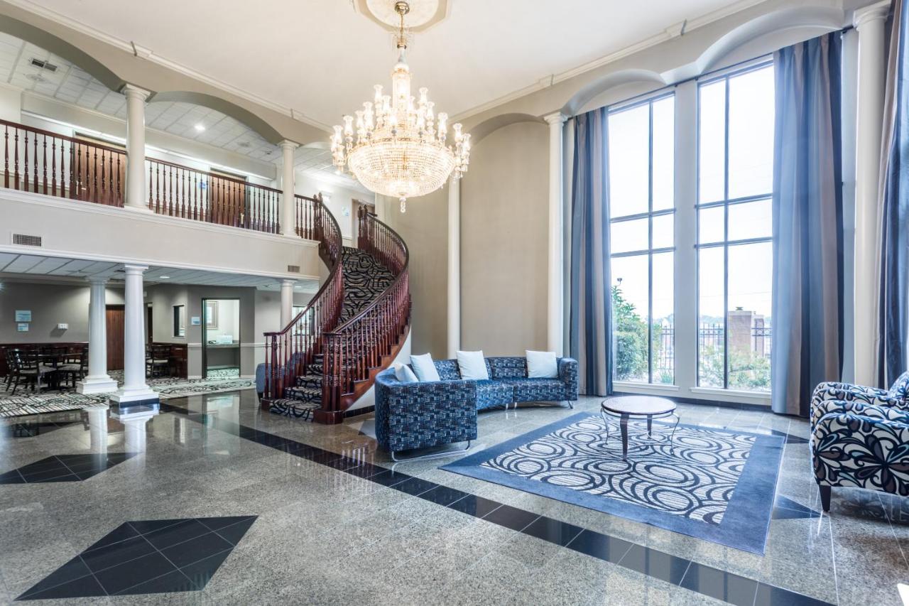  | Holiday Inn Express Hotel & Suites Lake Charles, an IHG Hotel