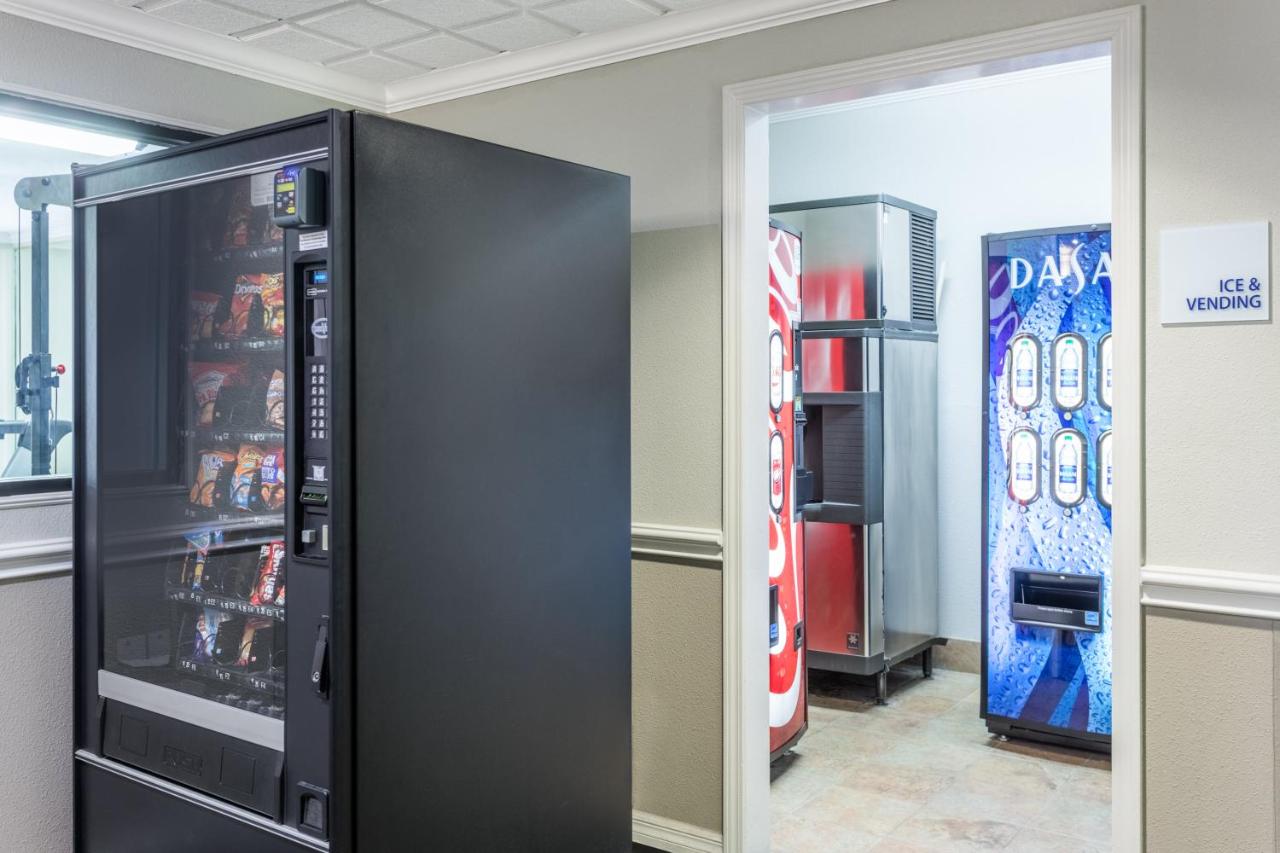  | Holiday Inn Express Hotel & Suites Lake Charles, an IHG Hotel