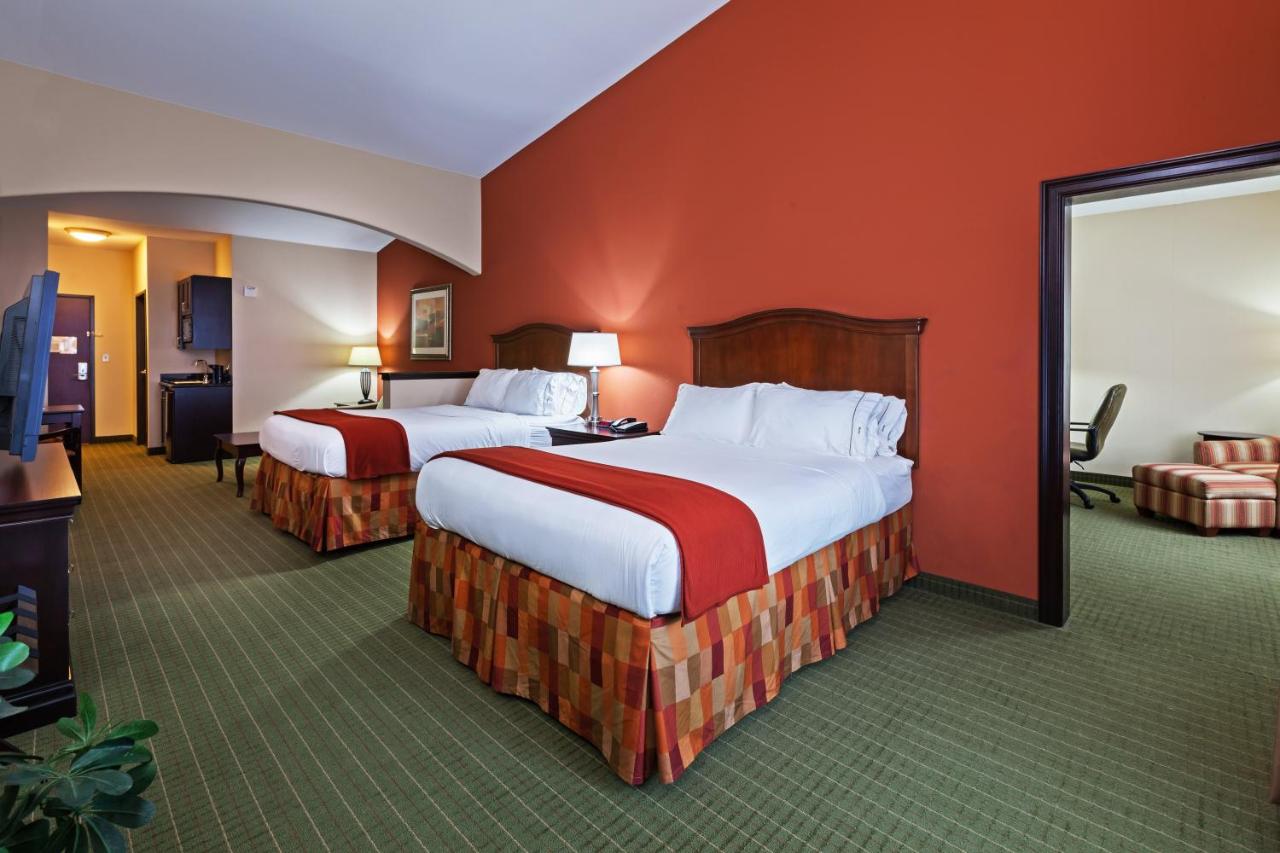  | Holiday Inn Express and Suites Henderson