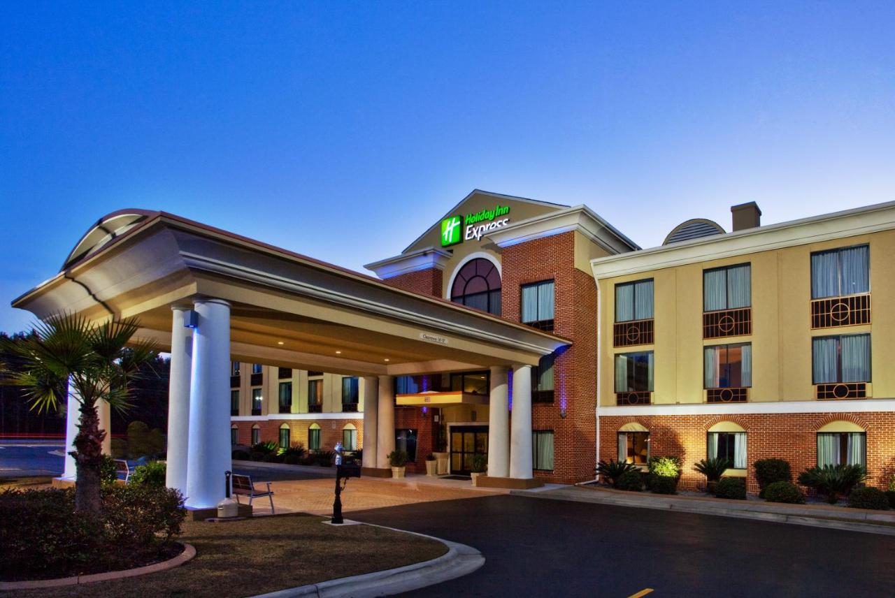  | Holiday Inn Express Hotel & Suites Hinesville, an IHG Hotel
