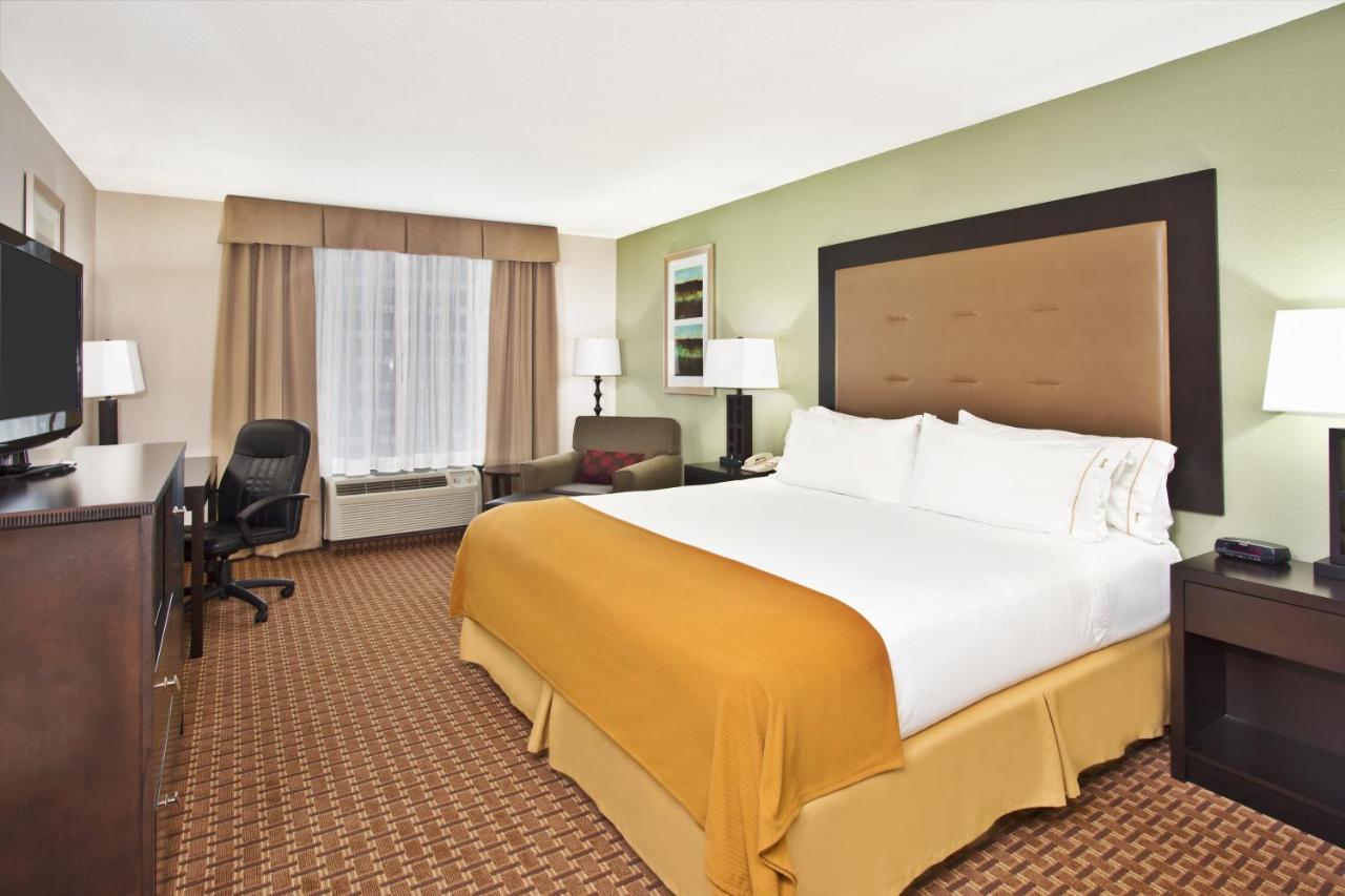 King Room - Non-Smoking at Holiday Inn Express Hotel & Suites Harrington-Dover area, DE by IHG