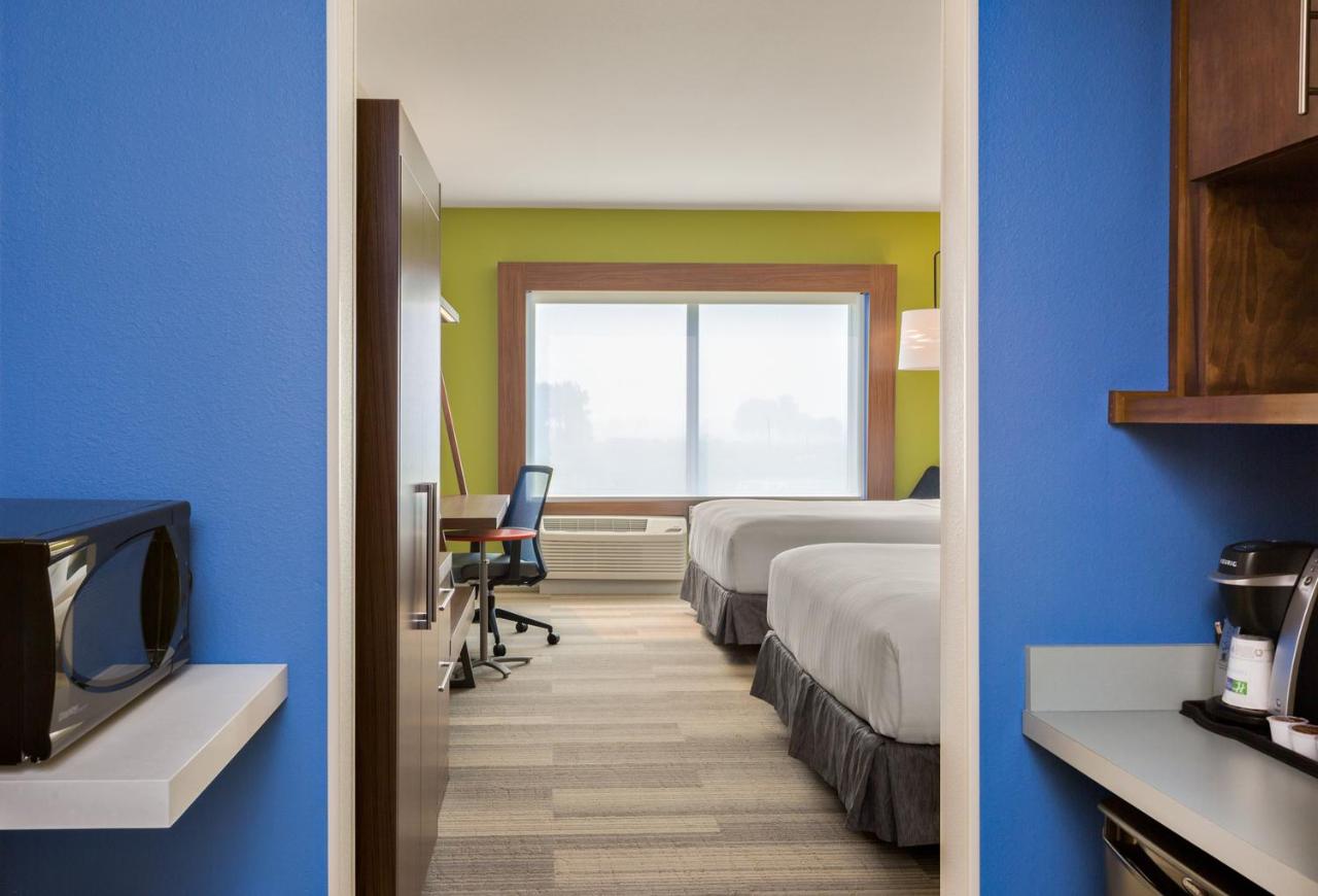 Suite - Hearing Accessible at Holiday Inn Express & Suites Prosser - Yakima Valley Wine by IHG