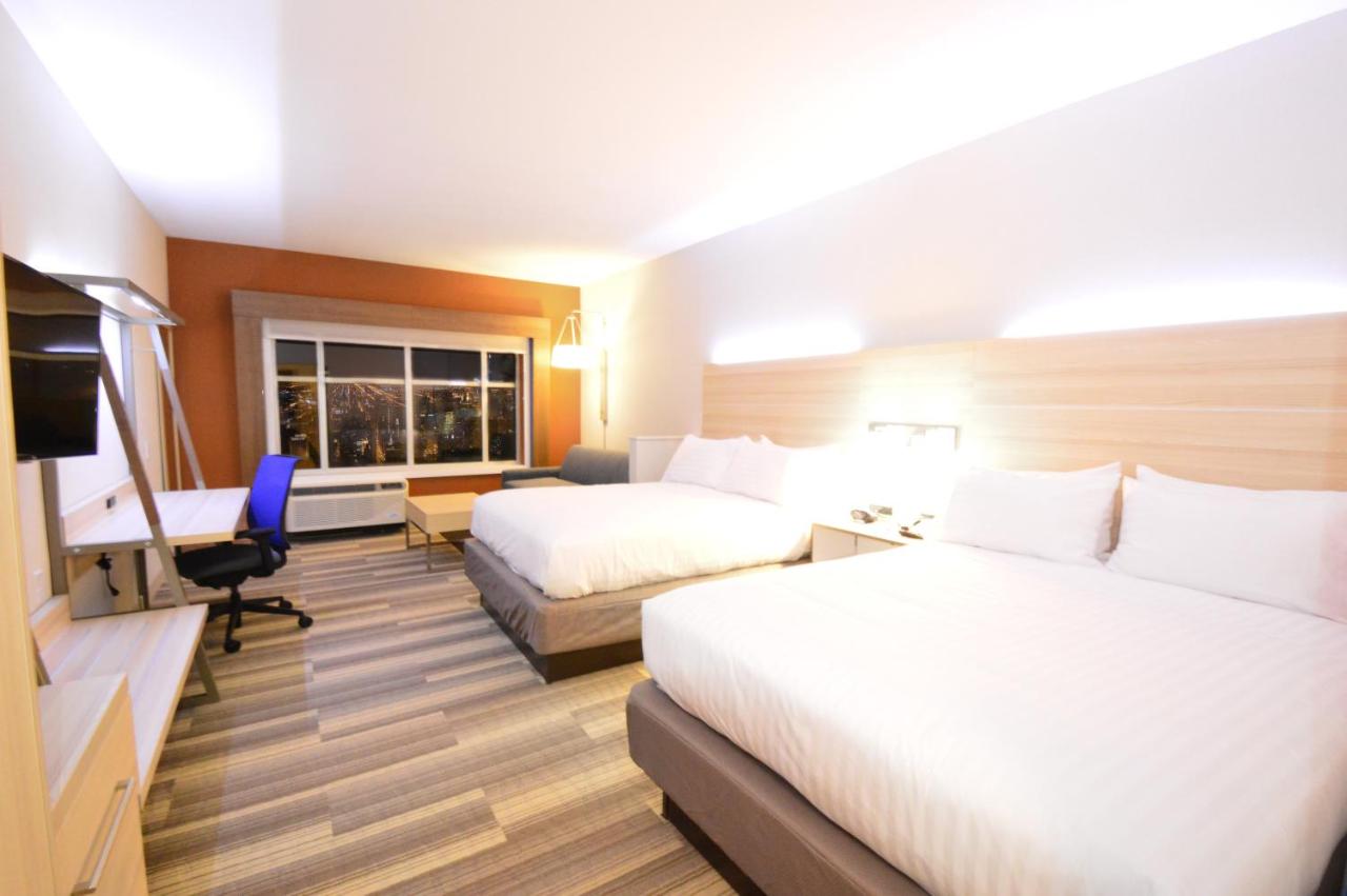 | Holiday Inn Express & Suites Toledo South-Perrysburg, an IHG Hotel