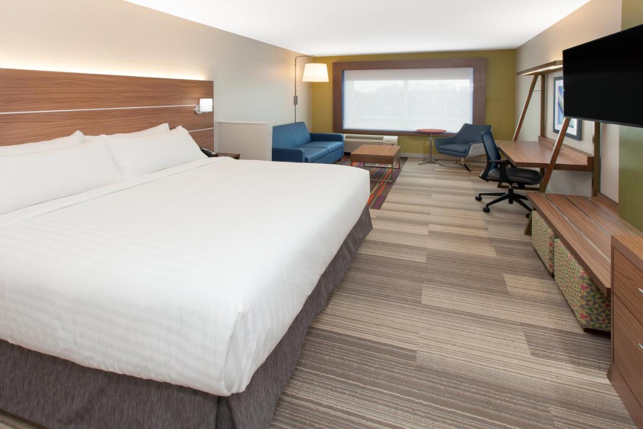  | Holiday Inn Express & Suites - Sterling Heights-Detroit Area, an IHG Hotel