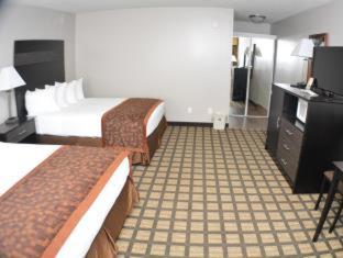 Room #153178728 at Best Western Beacon Inn