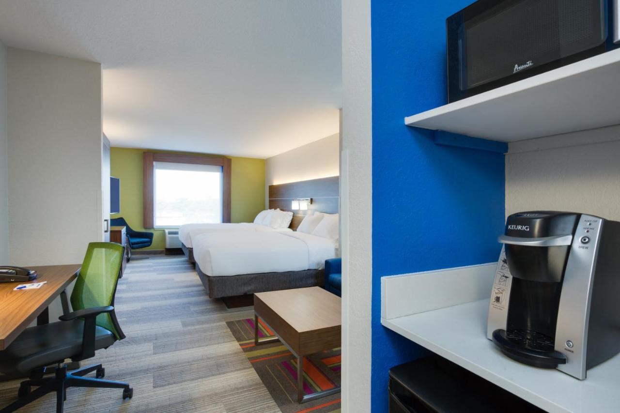 Queen Suite with Two Queen Beds and Sofa Bed - Non-Smoking at Holiday Inn Express Hotel & Suites Tampa-Fairgrounds-Casino by IHG