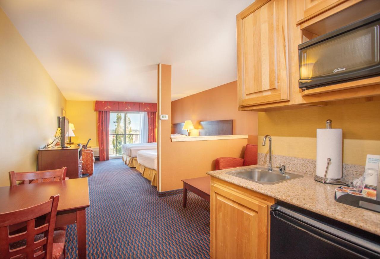| Holiday Inn Express Hotel & Suites Richland