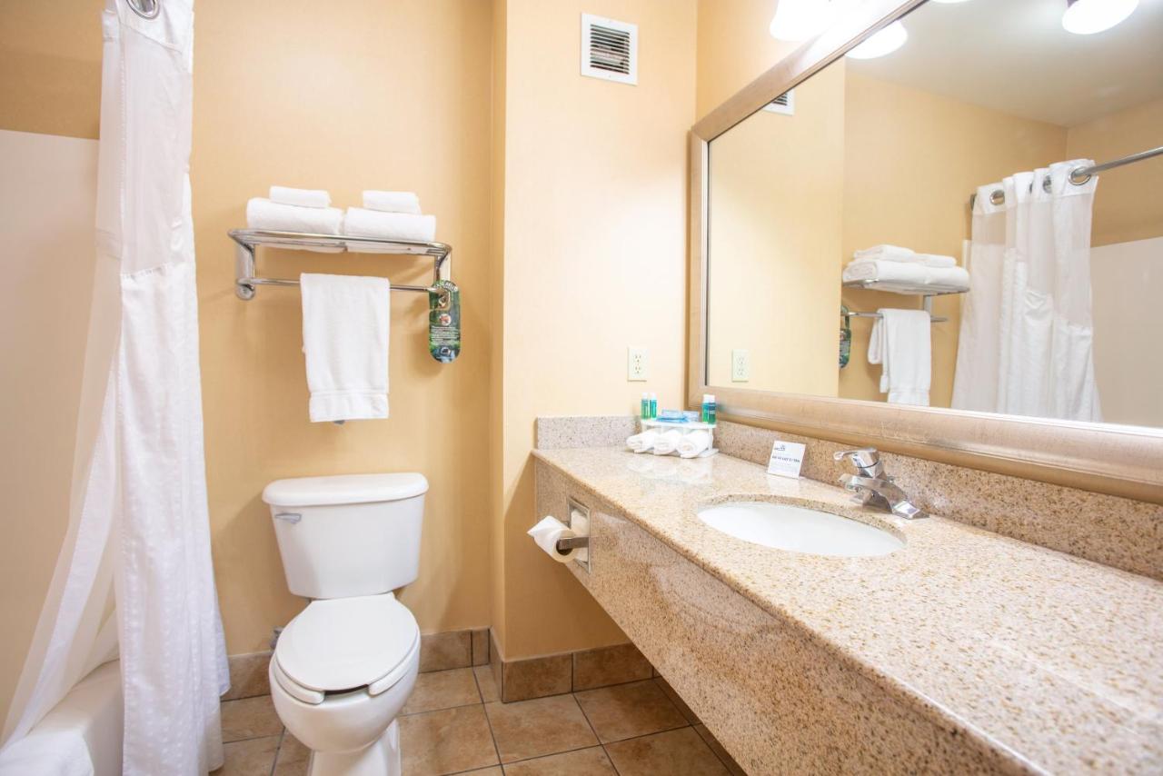 | Holiday Inn Express Hotel & Suites Richland