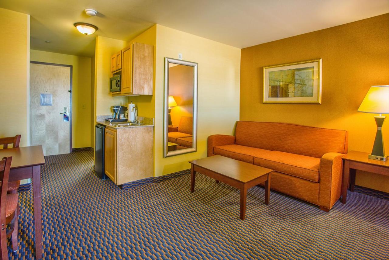 | Holiday Inn Express Hotel & Suites Richland